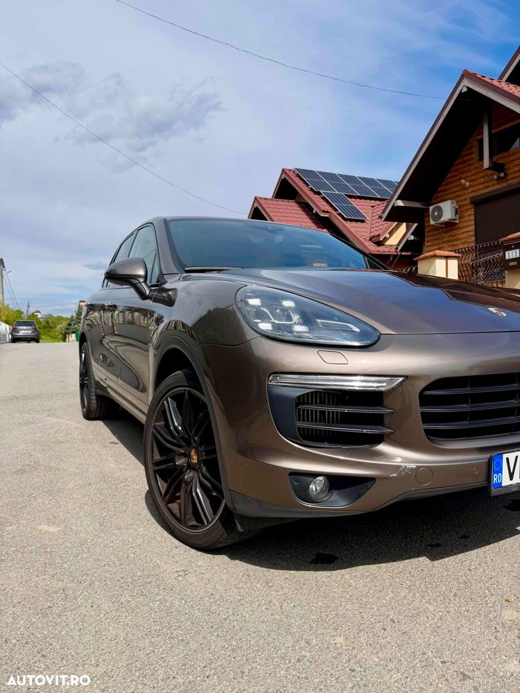 Porsche Cayenne - 3