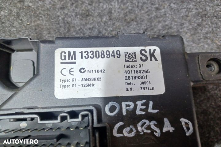 Panou sigurante si relee 13308949 Opel Corsa D [2006 - 2011] Hatchbac - 4