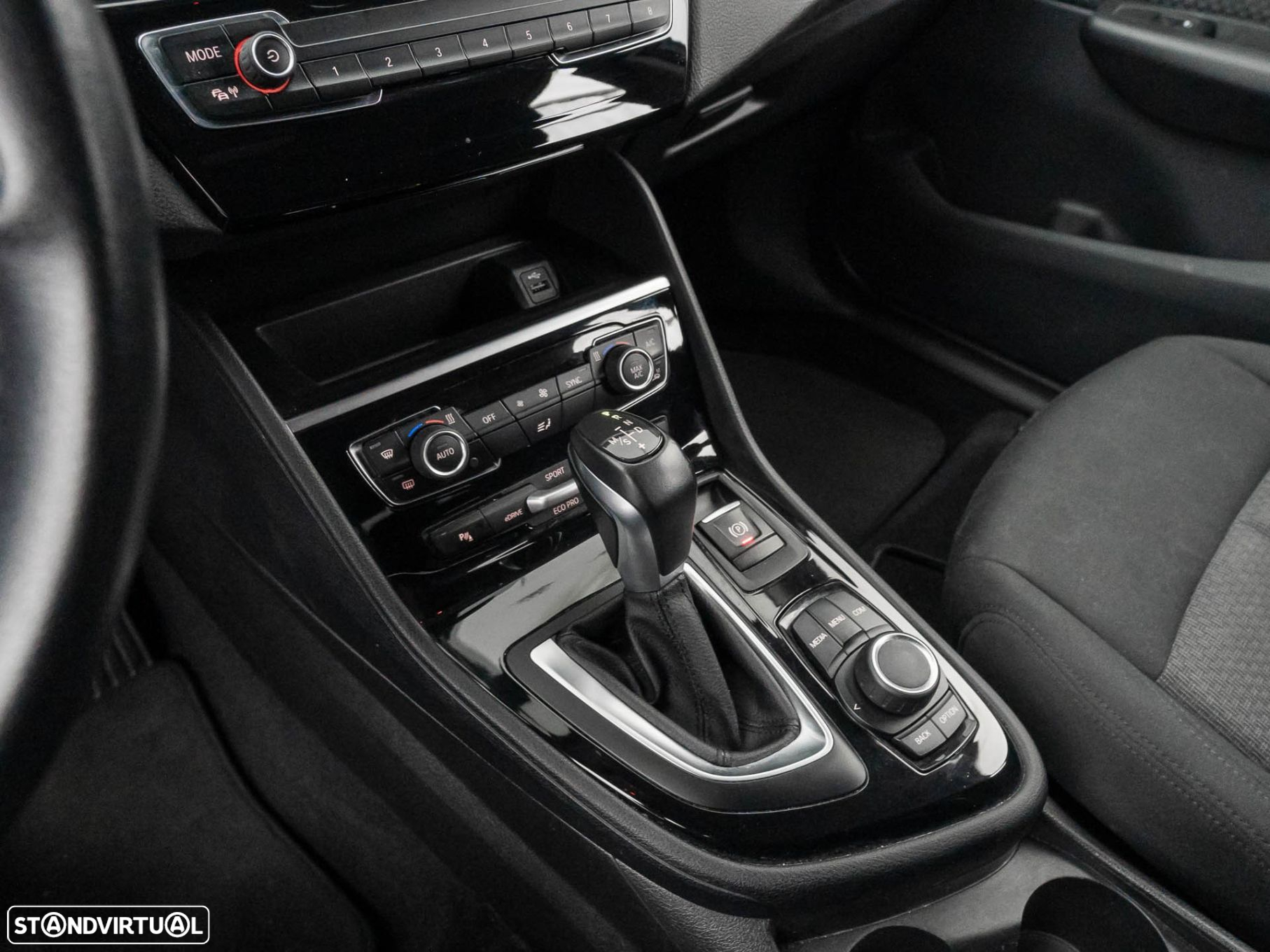 BMW 225xe Active Tourer Advantage - 26