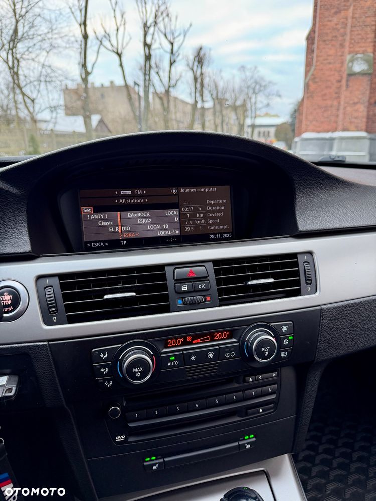 BMW Seria 3 325i - 5