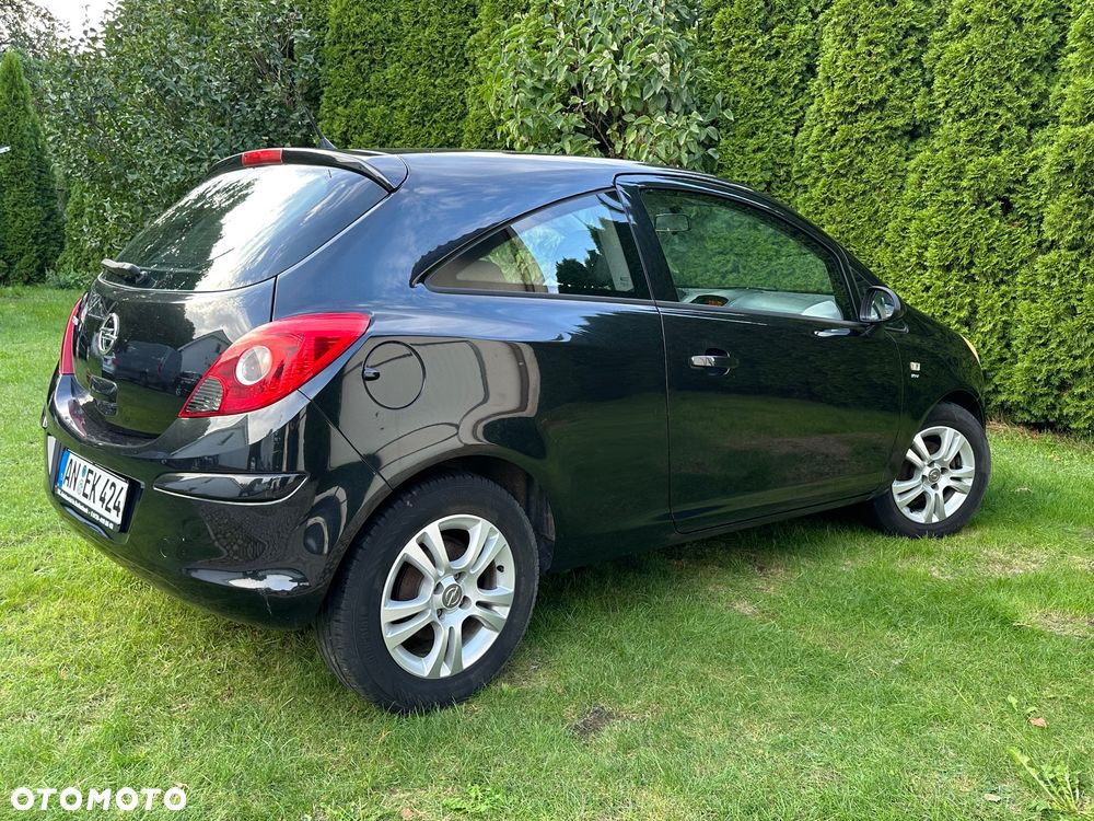 Opel Corsa 1.4 16V Color Elegance - 12