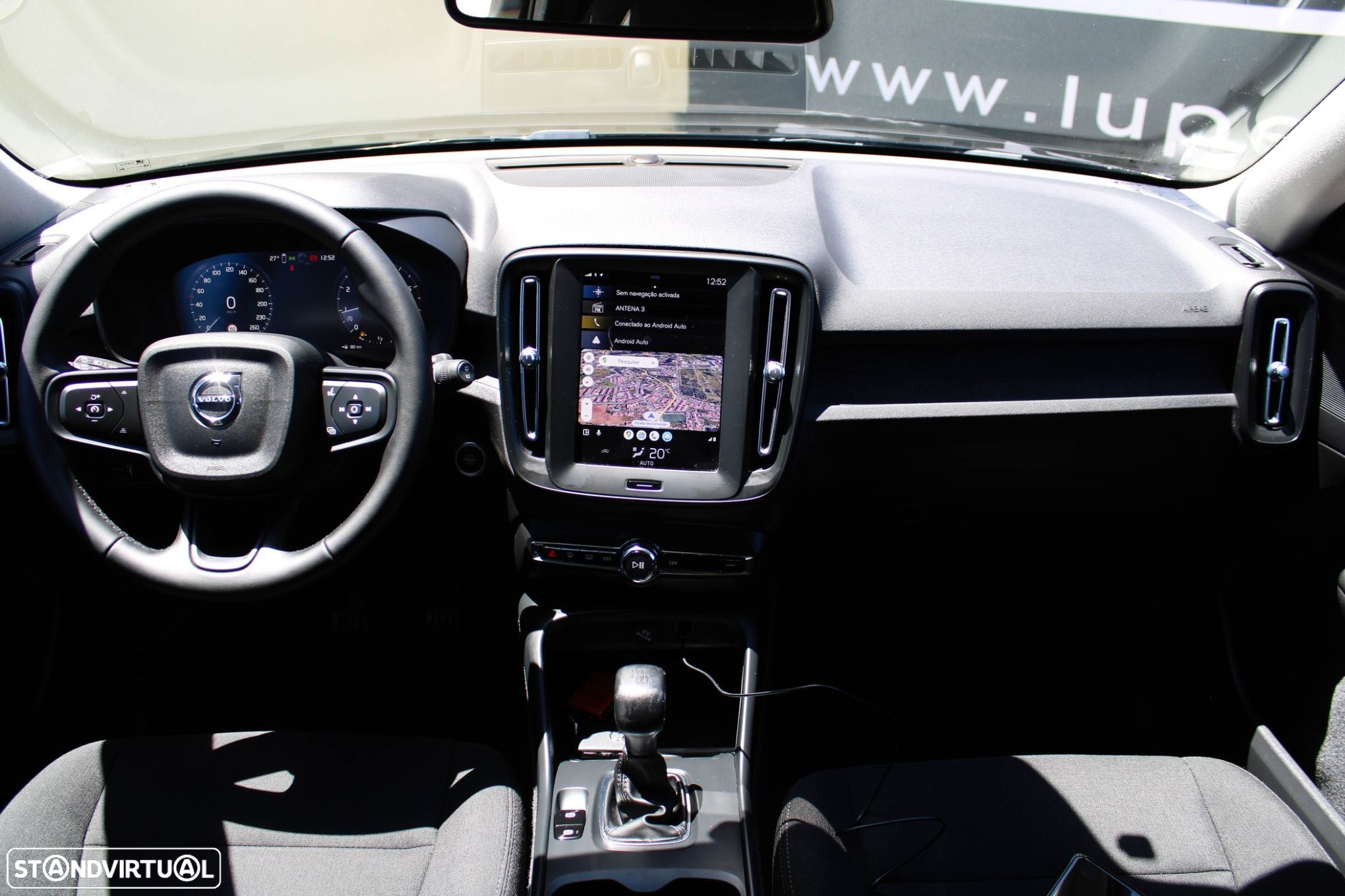 Volvo XC 40 1.5 T2 Momentum Core - 5