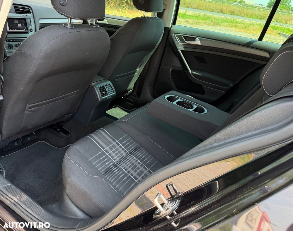 Volkswagen Golf 1.4 TSI BlueMotion Technology DSG Lounge - 26