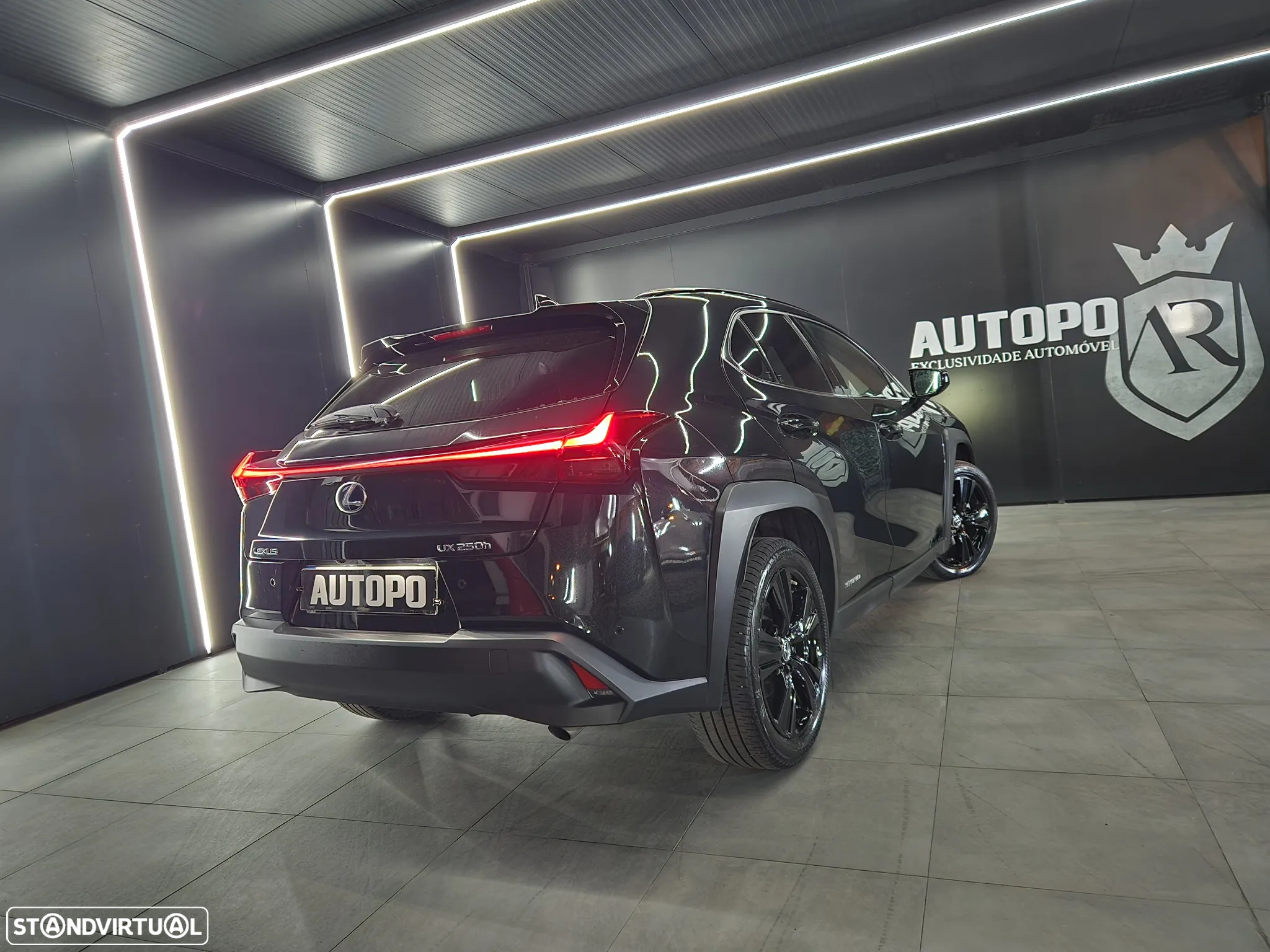 Lexus UX 250h Special Edition (LCA) - 27