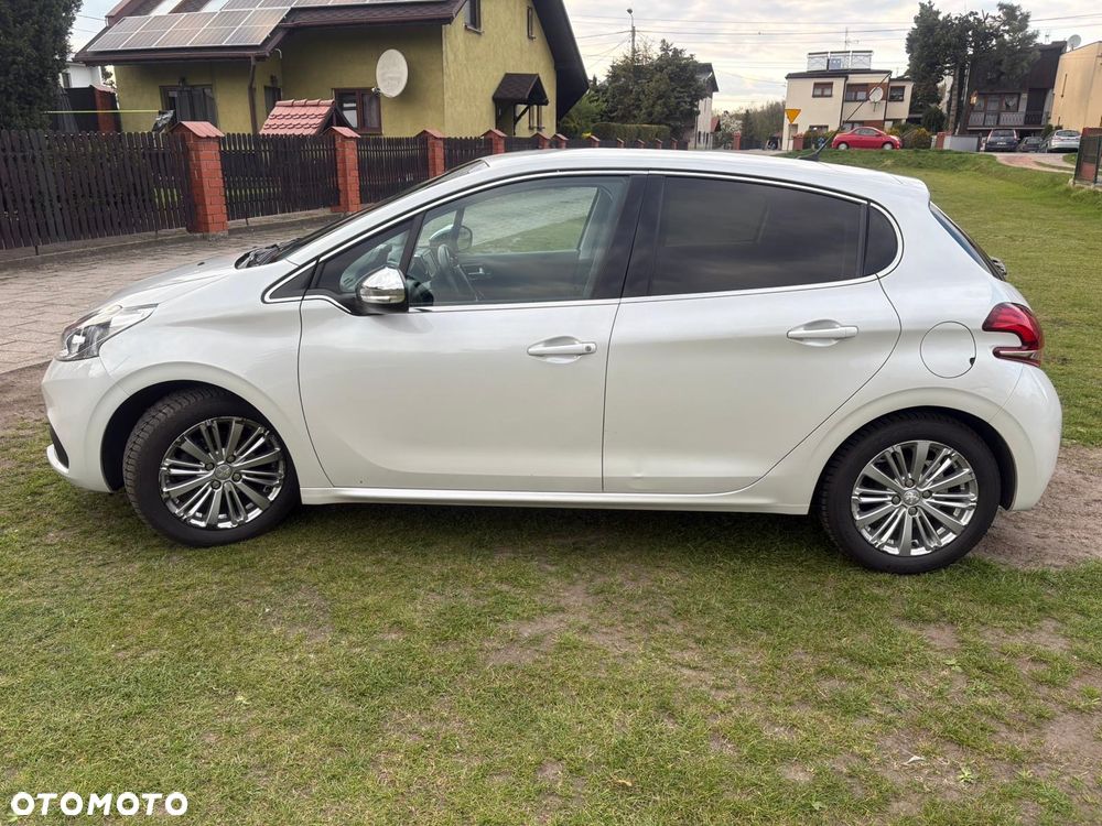 Peugeot 208 1.2 PureTech Allure - 3