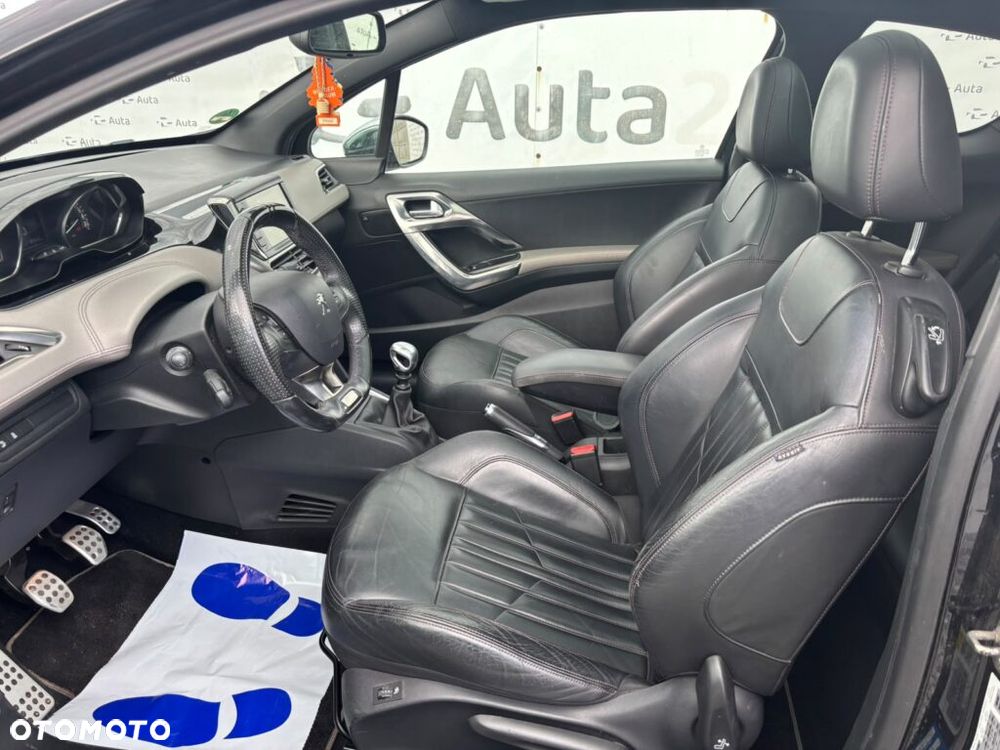 Peugeot 208 155 THP Allure - 9
