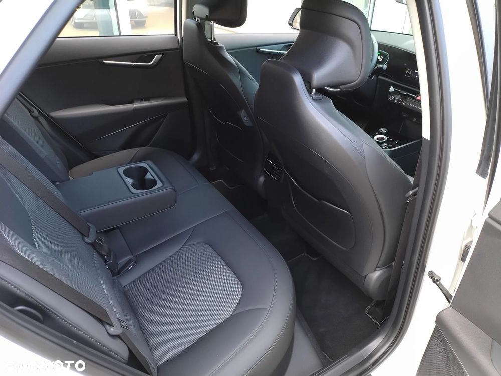 Kia Niro 1.6 GDI Plug-in Hybrid L - 23