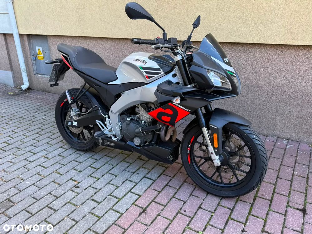 Aprilia Tuono - 23