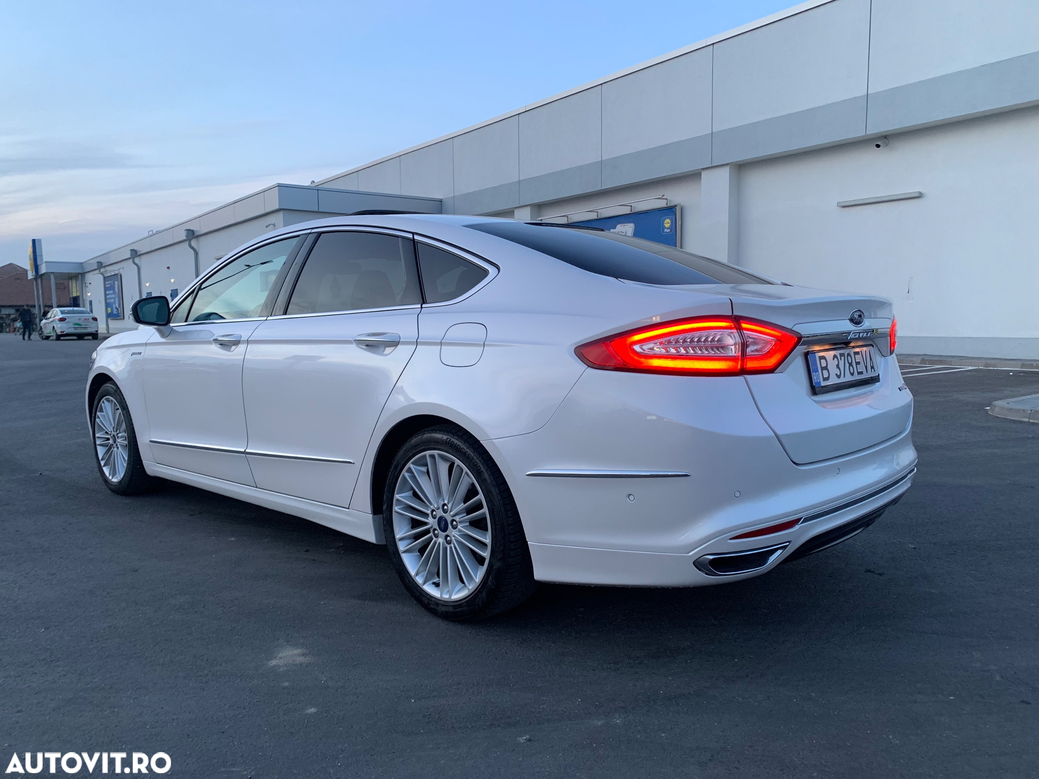 Ford Mondeo 2.0 HEV Vignale - 7