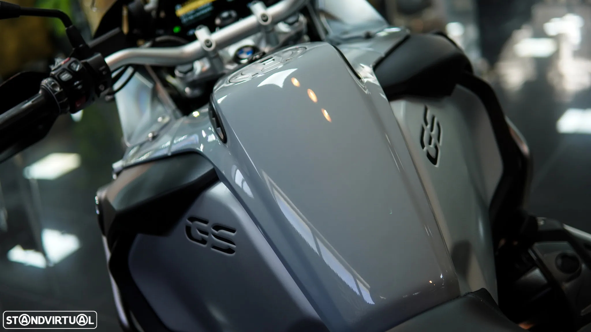BMW R 1250 GS Adventure C/ AKRAPOVIC COMPLETO - 34