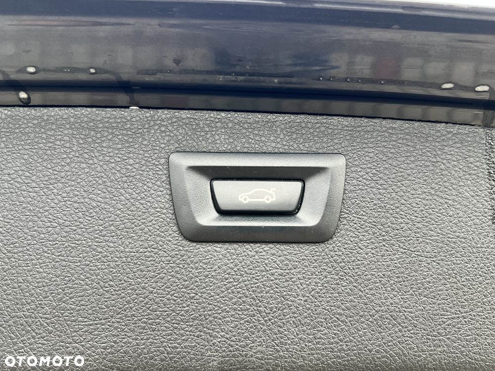 BMW Seria 3 320i Advantage - 34