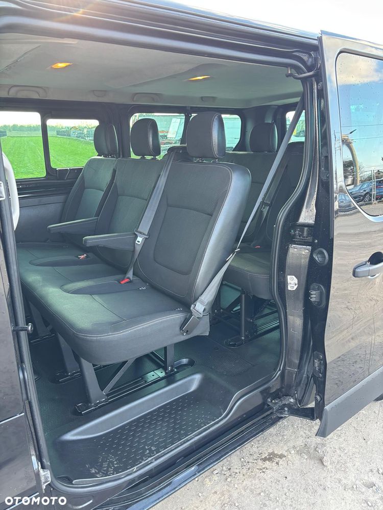 Renault Trafic Grand 1.6 dCi - 10