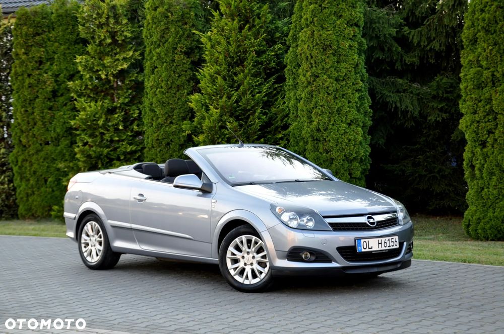 Opel Astra 1.6 Edition 111 Jahre - 3