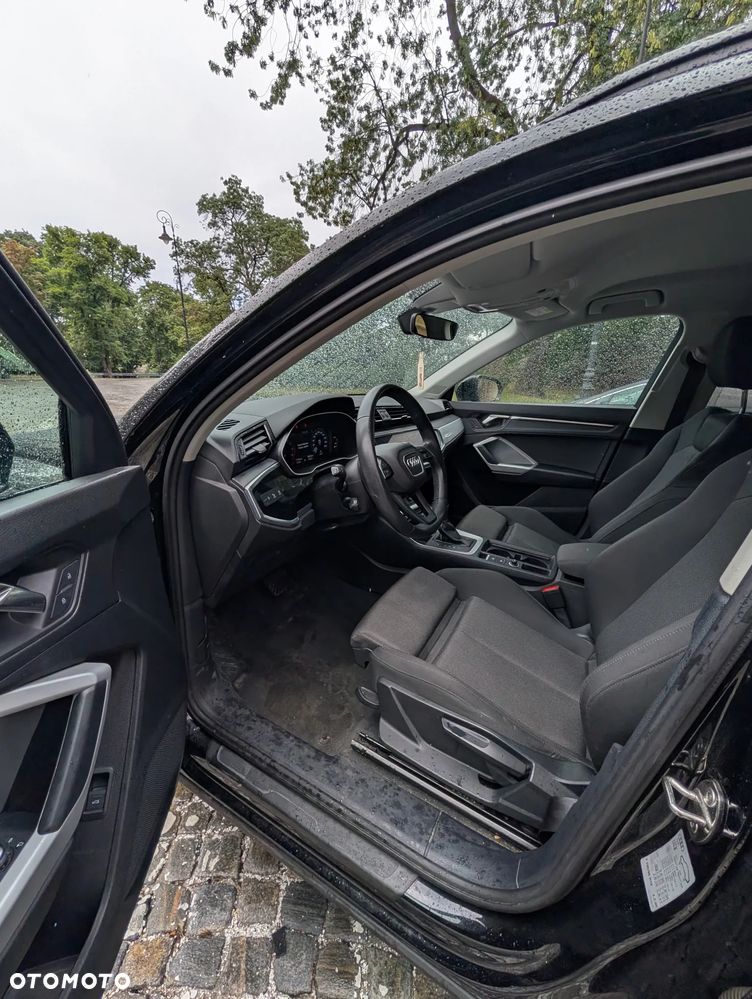 Audi Q3 35 TFSI S tronic - 32