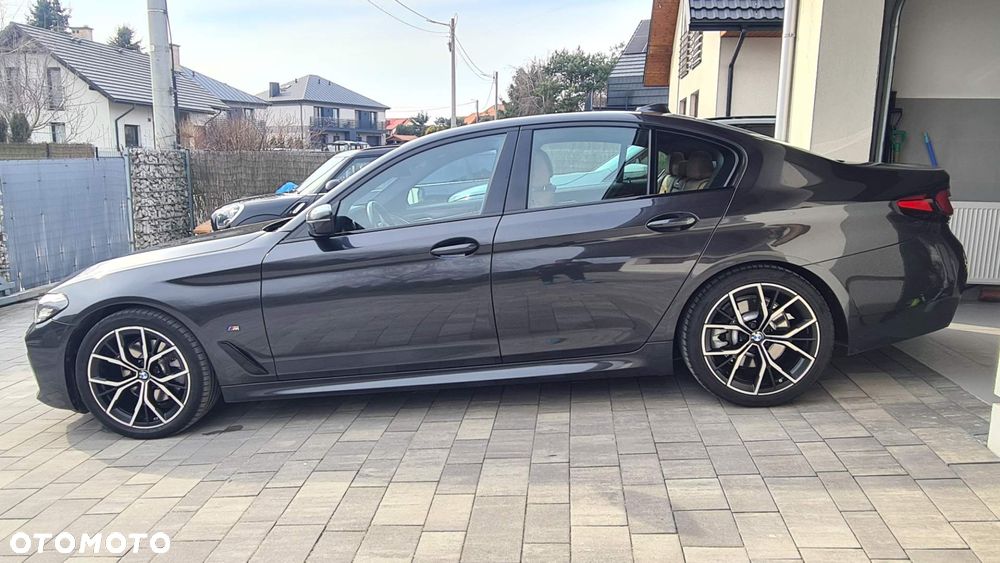 BMW Seria 5 520d xDrive MHEV M Sport sport - 3