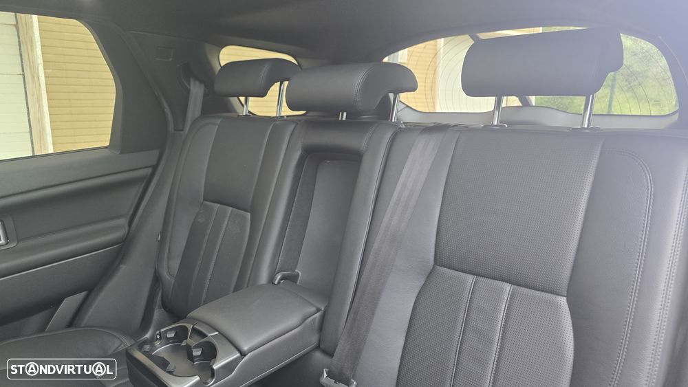 Land Rover Discovery Sport 2.0 eD4 HSE Luxury - 22