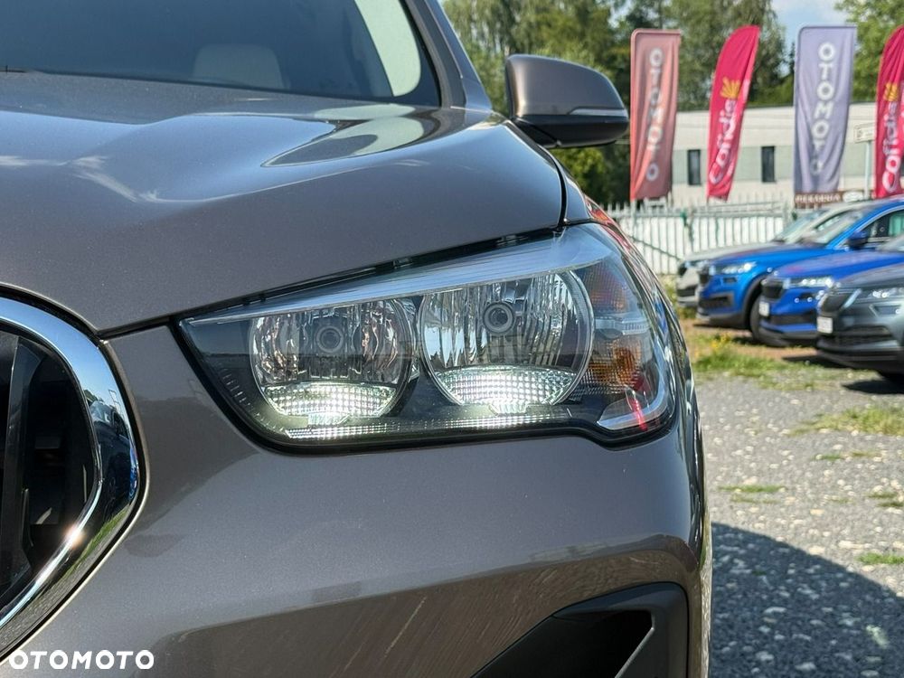 BMW X1 sDrive18i xLine - 7
