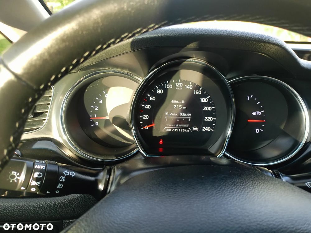 Kia Ceed 1.6 CRDi 128 ISG Platinum Edition - 11