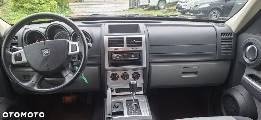 Dodge Nitro 2.8 CRD DPF Automatik SXT - 9