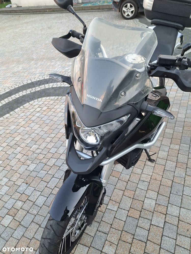 Honda VFR - 10