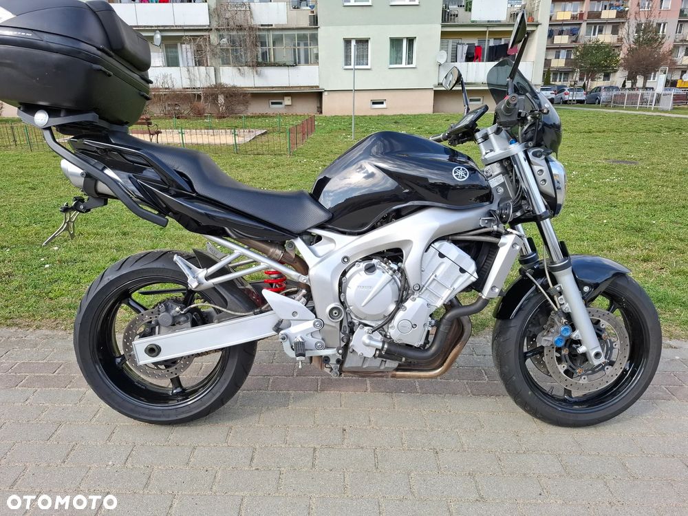 Yamaha FZ6 - 2