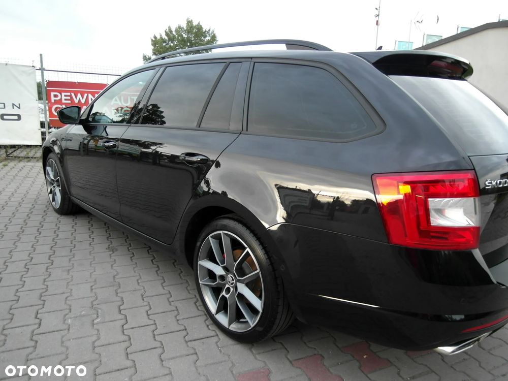 Skoda Octavia 2.0 TDI RS - 17