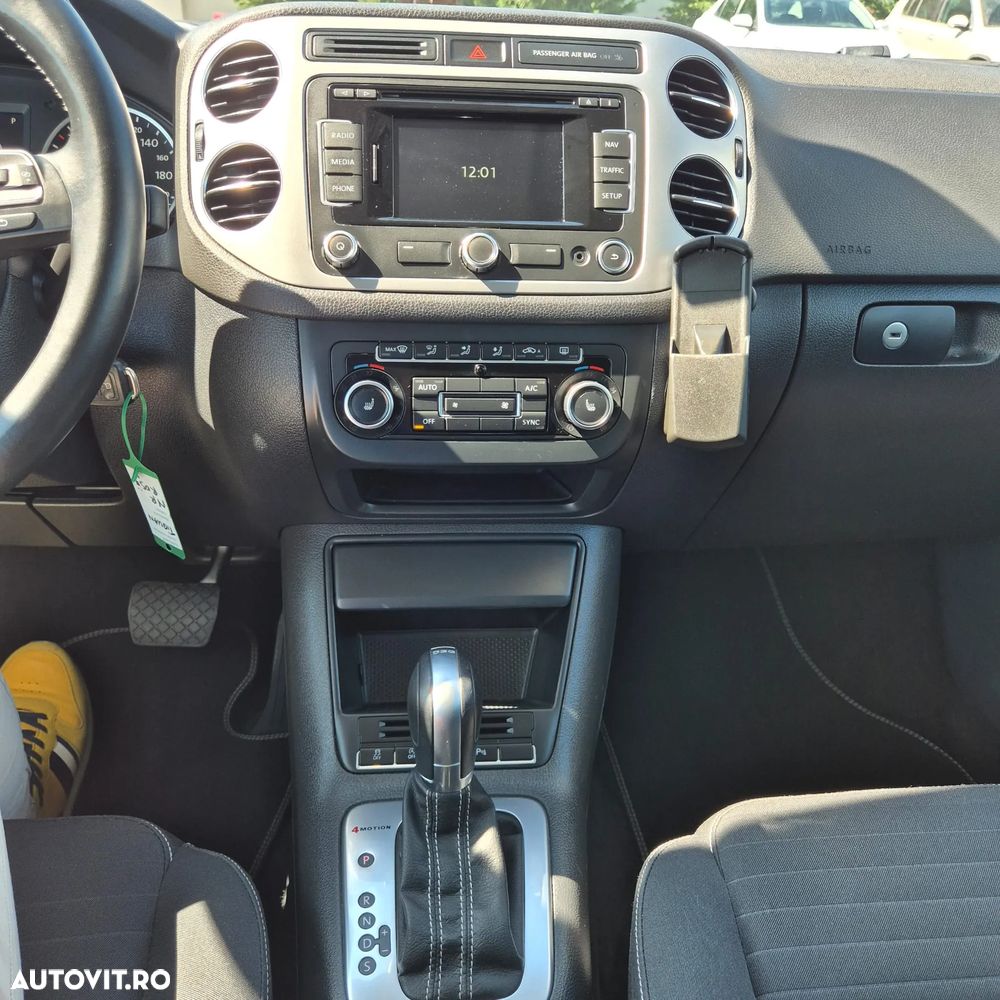 Volkswagen Tiguan 2.0 TDI DPF 4Motion BlueMotion Technology DSG Cup Sport & Style - 9