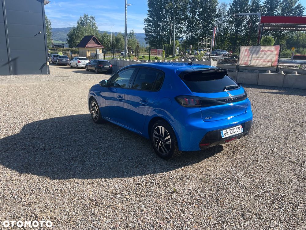 Peugeot 208 - 5