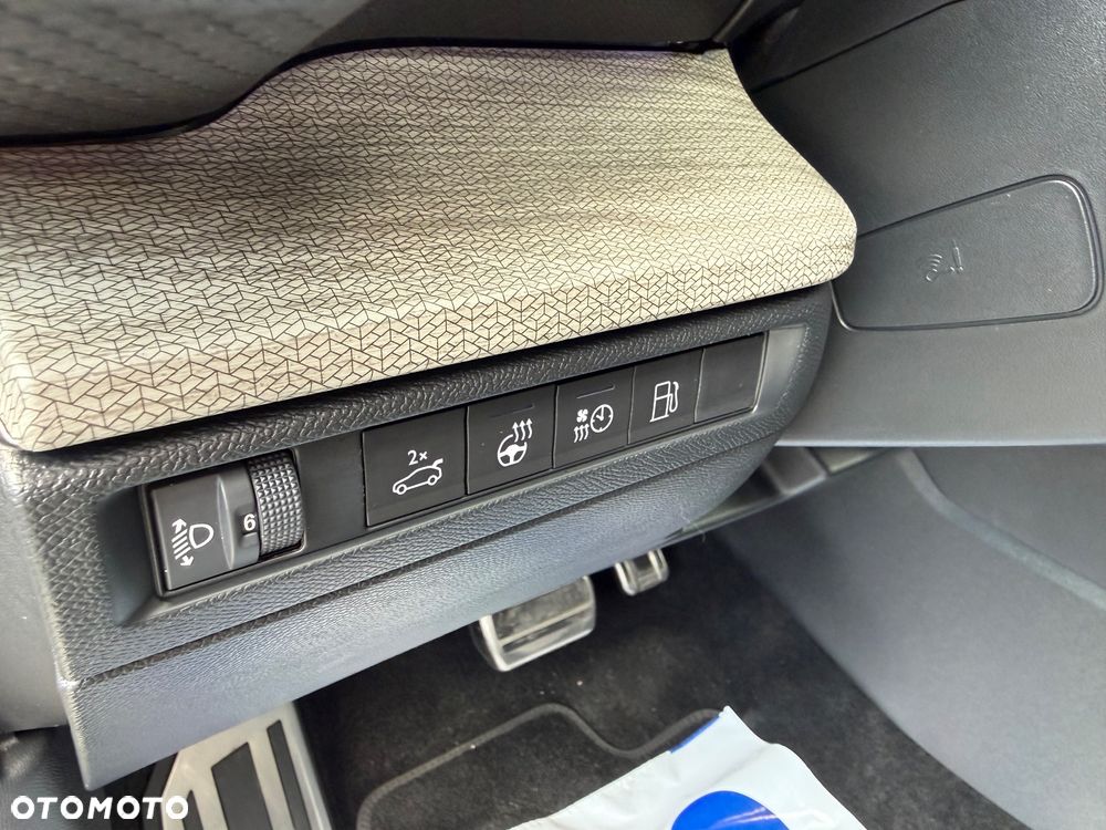 Citroën C5X 1.6 PHEV 225 Shine EAT8 - 12