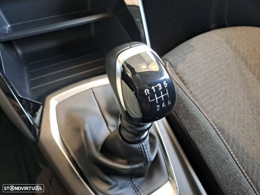 Peugeot 208 1.2 PureTech Style - 22