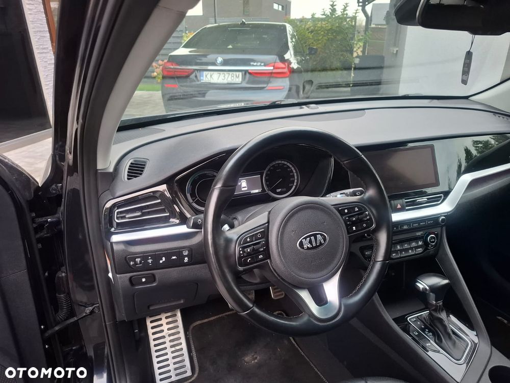Kia Niro - 32
