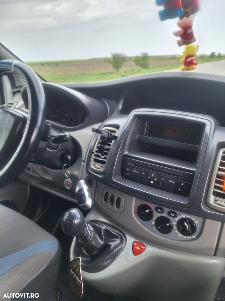 Renault Trafic - 9