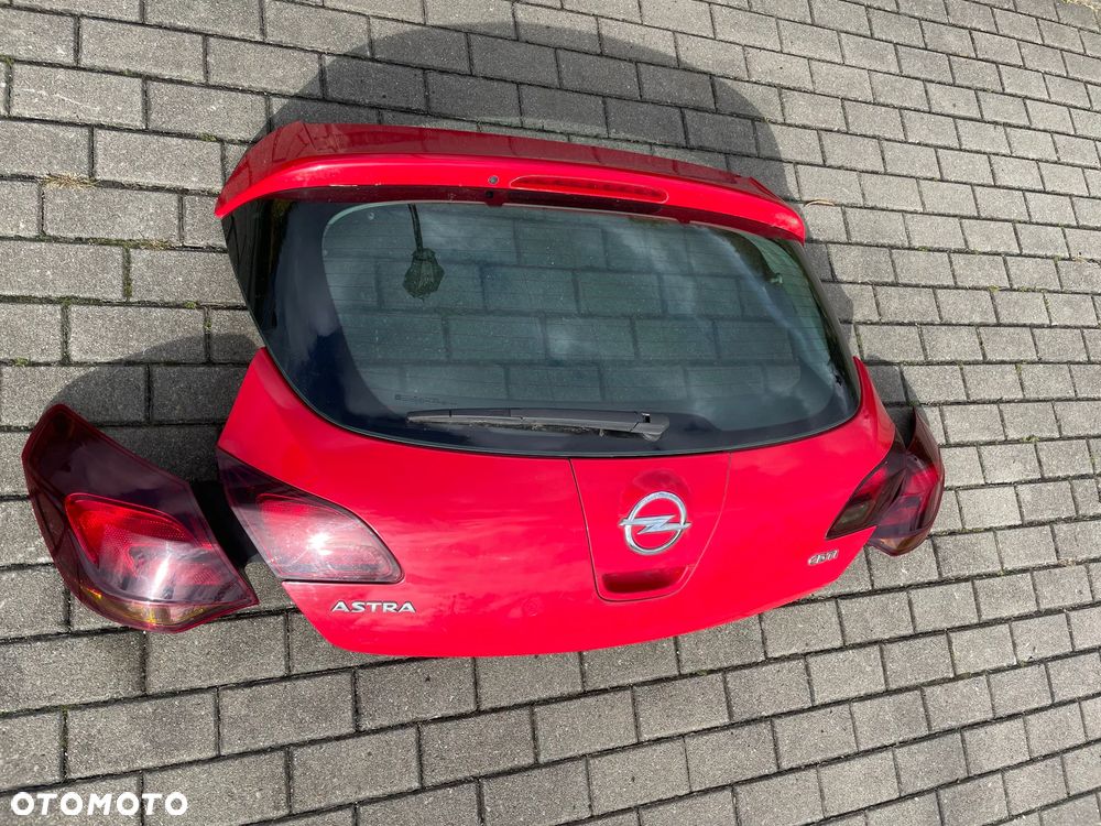 Opel Astra J IV HB klapa TYŁ zderzak lampa lewa prawa tylna Z50B