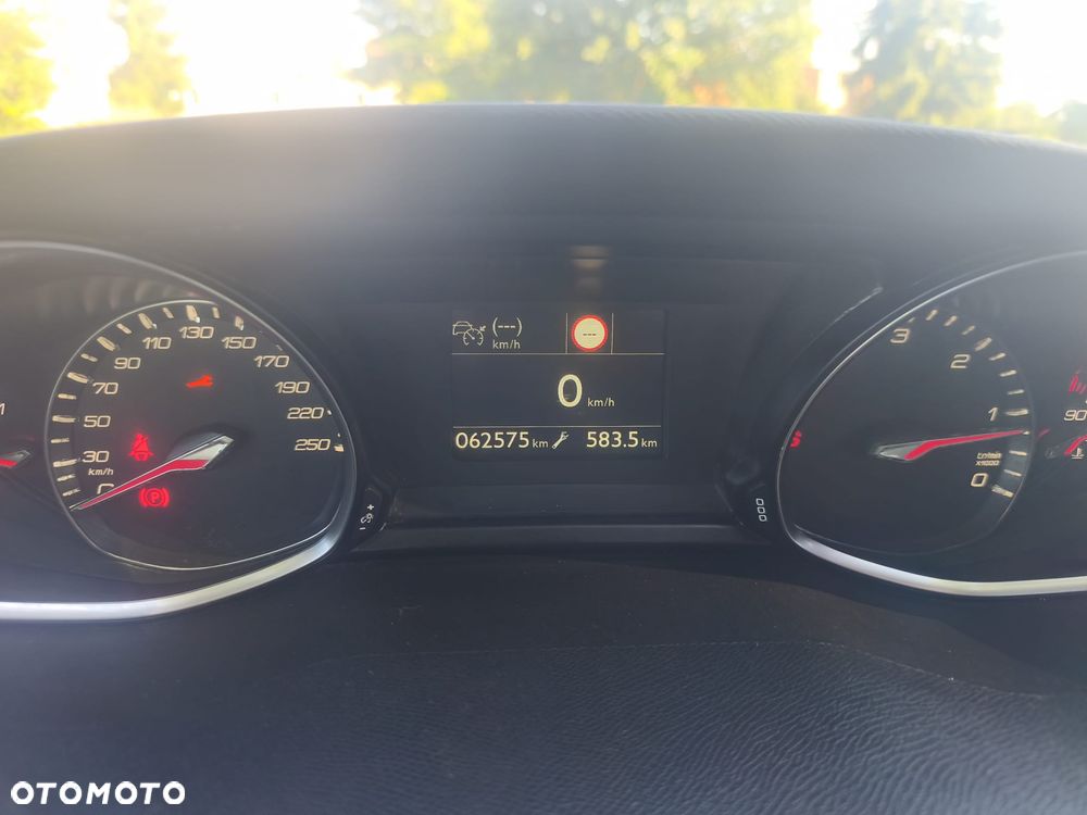 Peugeot 308 1.5 BlueHDi Allure Pack S&S - 11