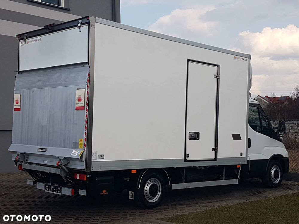 Iveco DAILY WINDA 8EP 4,29x2,23x2,23 KLIMA 35S16 MANUAL 6-BIEGÓW 3,0 160 KM KRAJOWY - 4