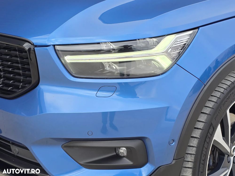 Volvo XC 40 D4 AWD Geartronic R-Design - 12