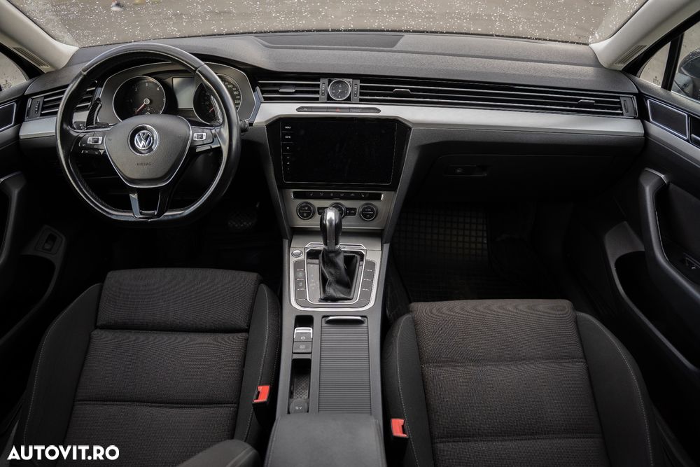 Volkswagen Passat 2.0 TDI SCR 4Motion DSG Highline - 9