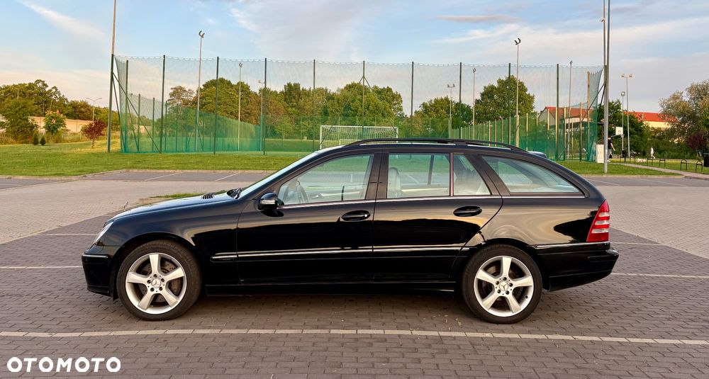 Mercedes-Benz Klasa C 320 CDI 7G-TRONIC Avantgarde DPF - 5