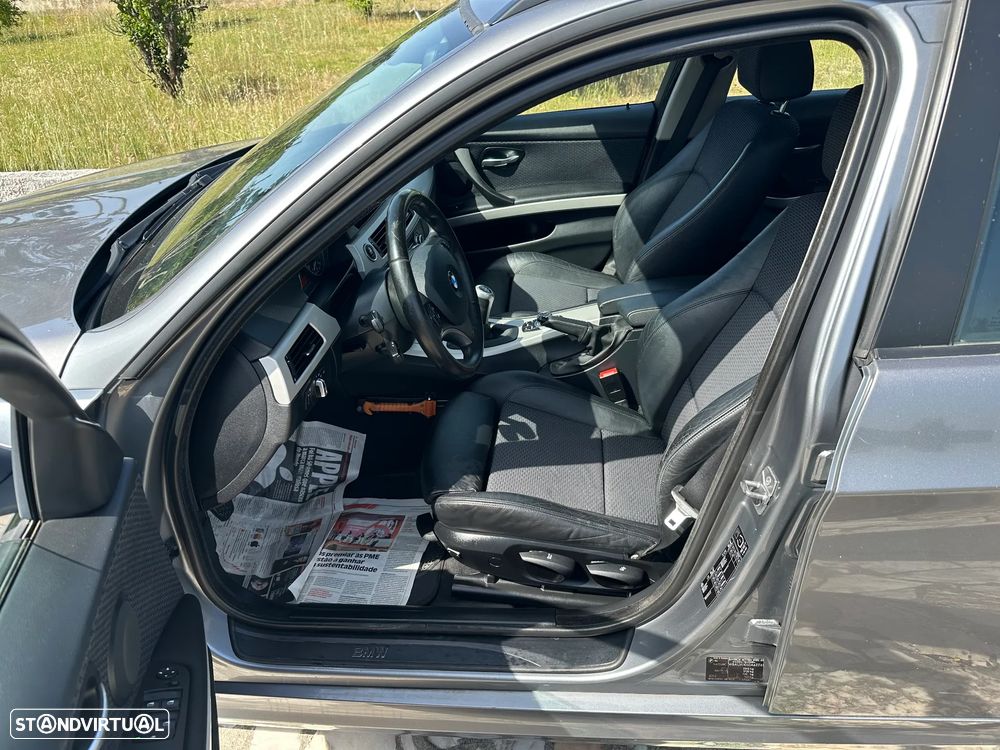 BMW 318 d Navigation - 16