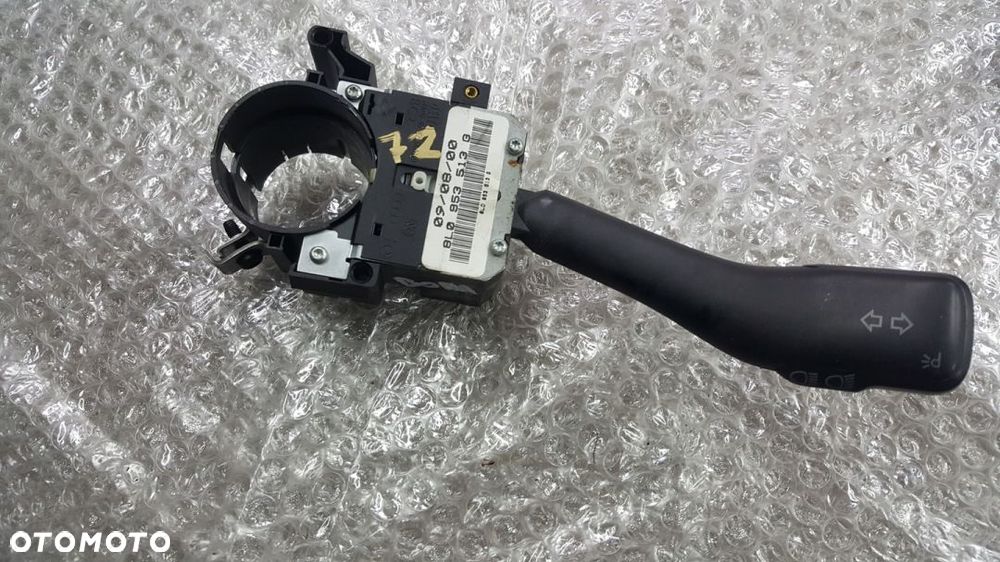 PRZEŁĄCZNIK KIERUNKOWSKAZÓW VW GOLF BORA 8L0953513 - 1