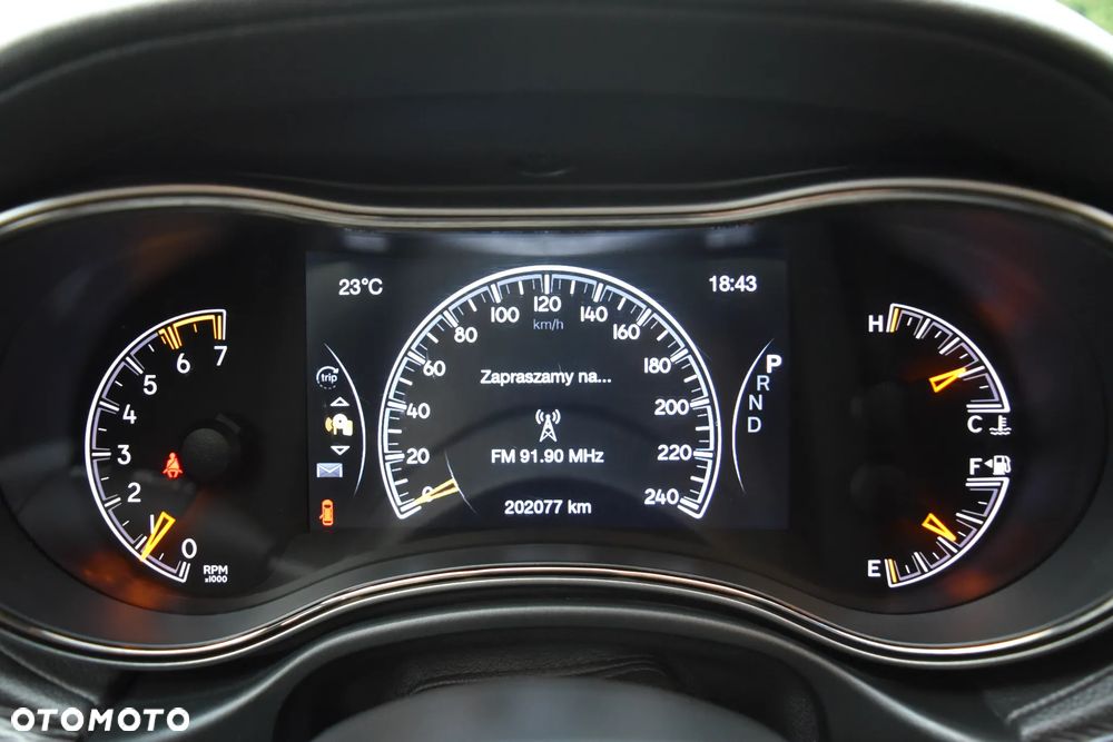 Jeep Grand Cherokee 5.7 V8 HEMI 4WD Automatik Summit - 32