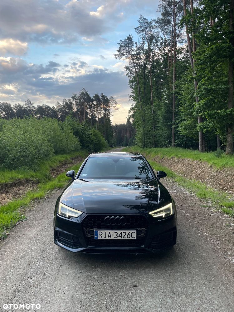 Audi A4 - 4