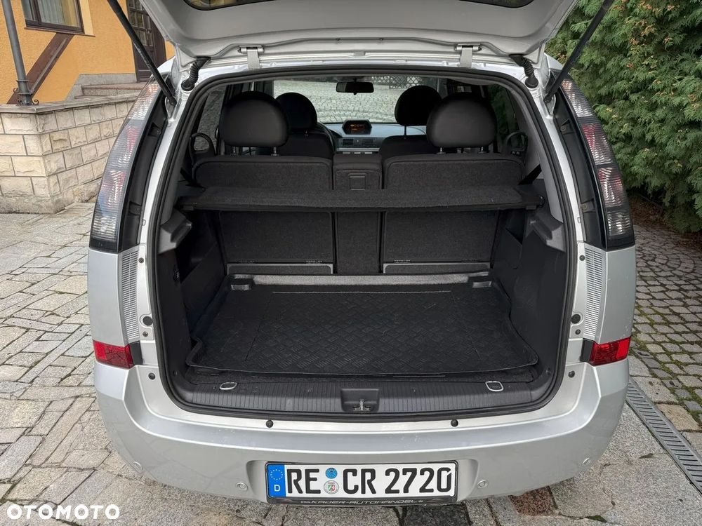 Opel Meriva 1.6 16V INNOVATION - 28