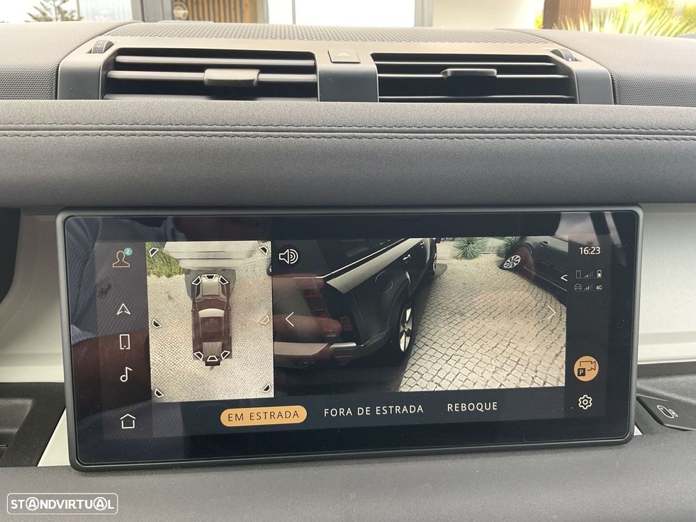 Land Rover Defender 3.0 D250 110 AWD X-Dynamic SE - 42