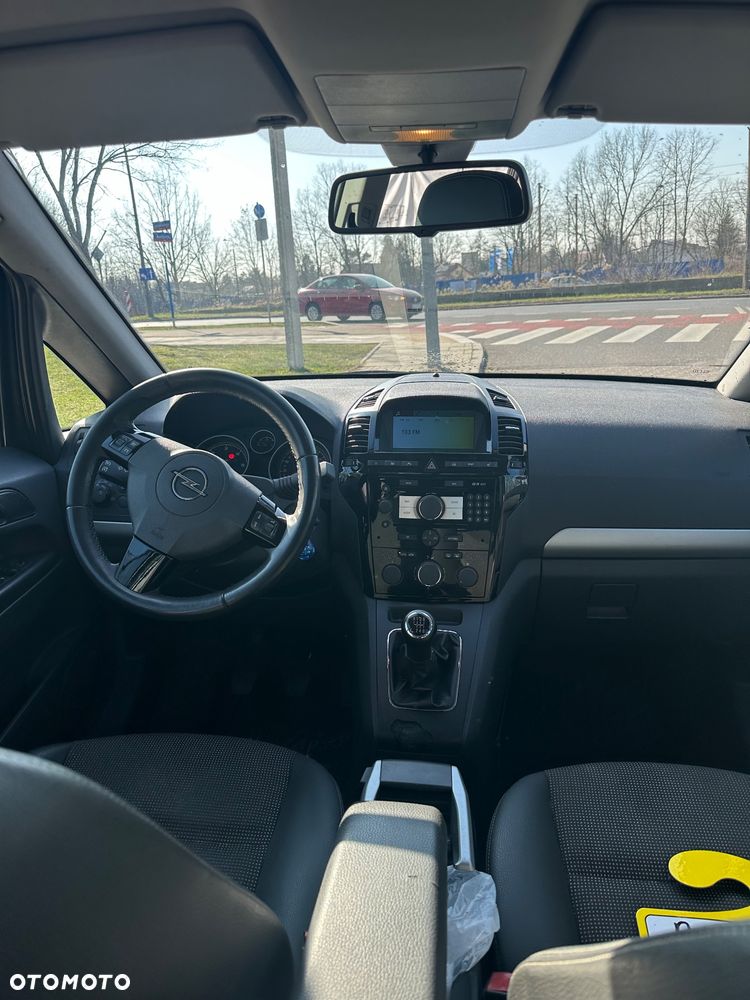 Opel Zafira 1.7 CDTI - 9