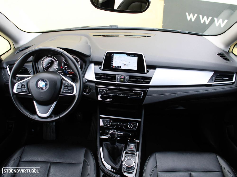 BMW 218 Gran Tourer d 7L Line Luxury - 4