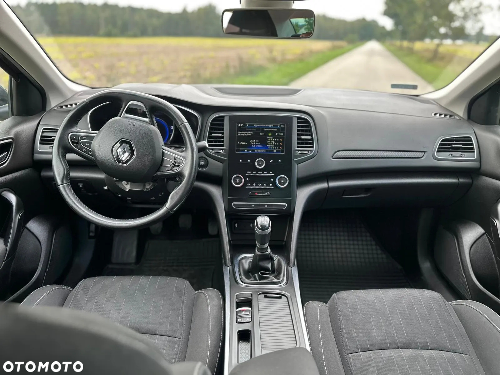 Renault Megane 1.5 Blue dCi Limited - 11