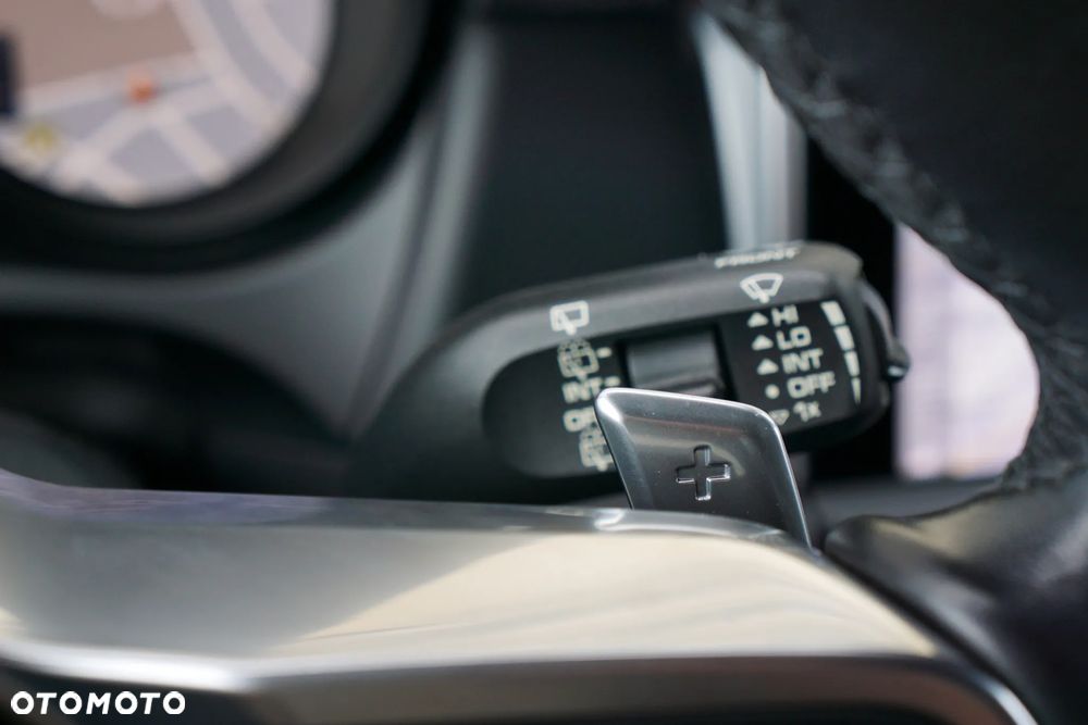 Porsche Macan Standard - 30