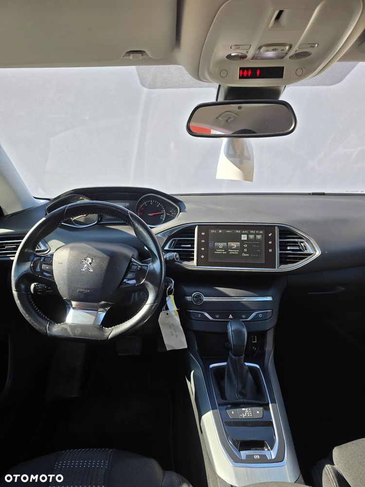 Peugeot 308 - 10
