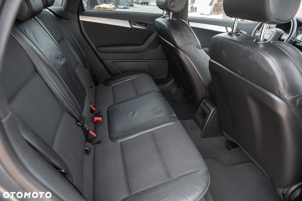 Audi A3 Sportback 2.0 TDI DPF S tronic S line Sportpaket - 26